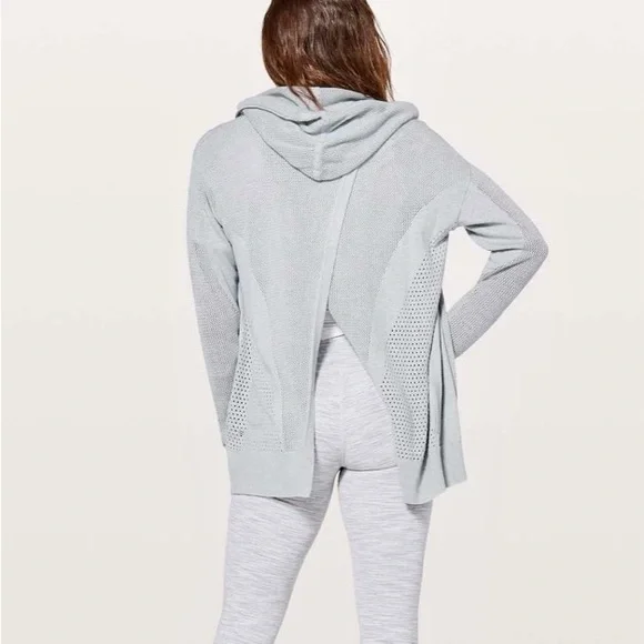 Lululemon Still Movement Wrap - Picture 4 of 8